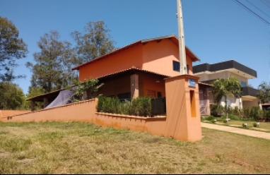 Casa para venda em Águas de Santa Bárbara